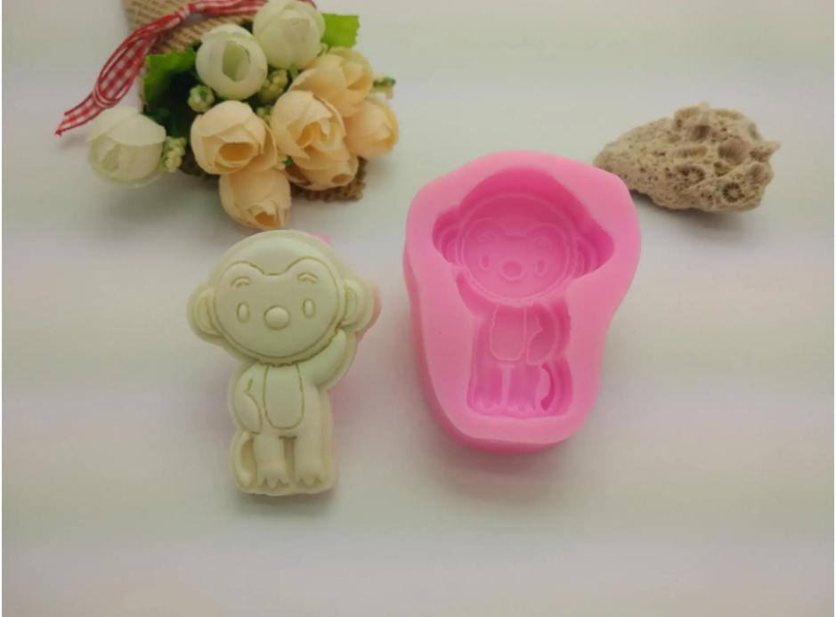 模具硅膠制品用什么才能清洗干凈 ？