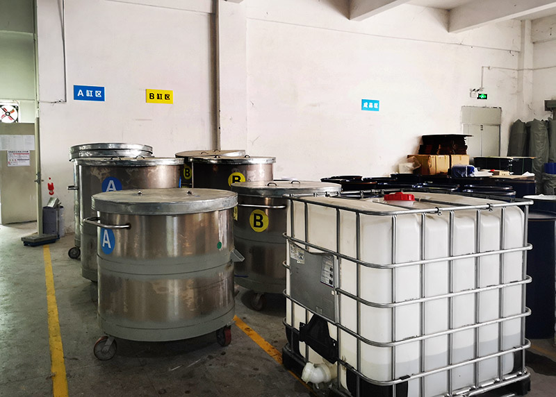 模具硅膠未到時間就出現脫模的原因 ？