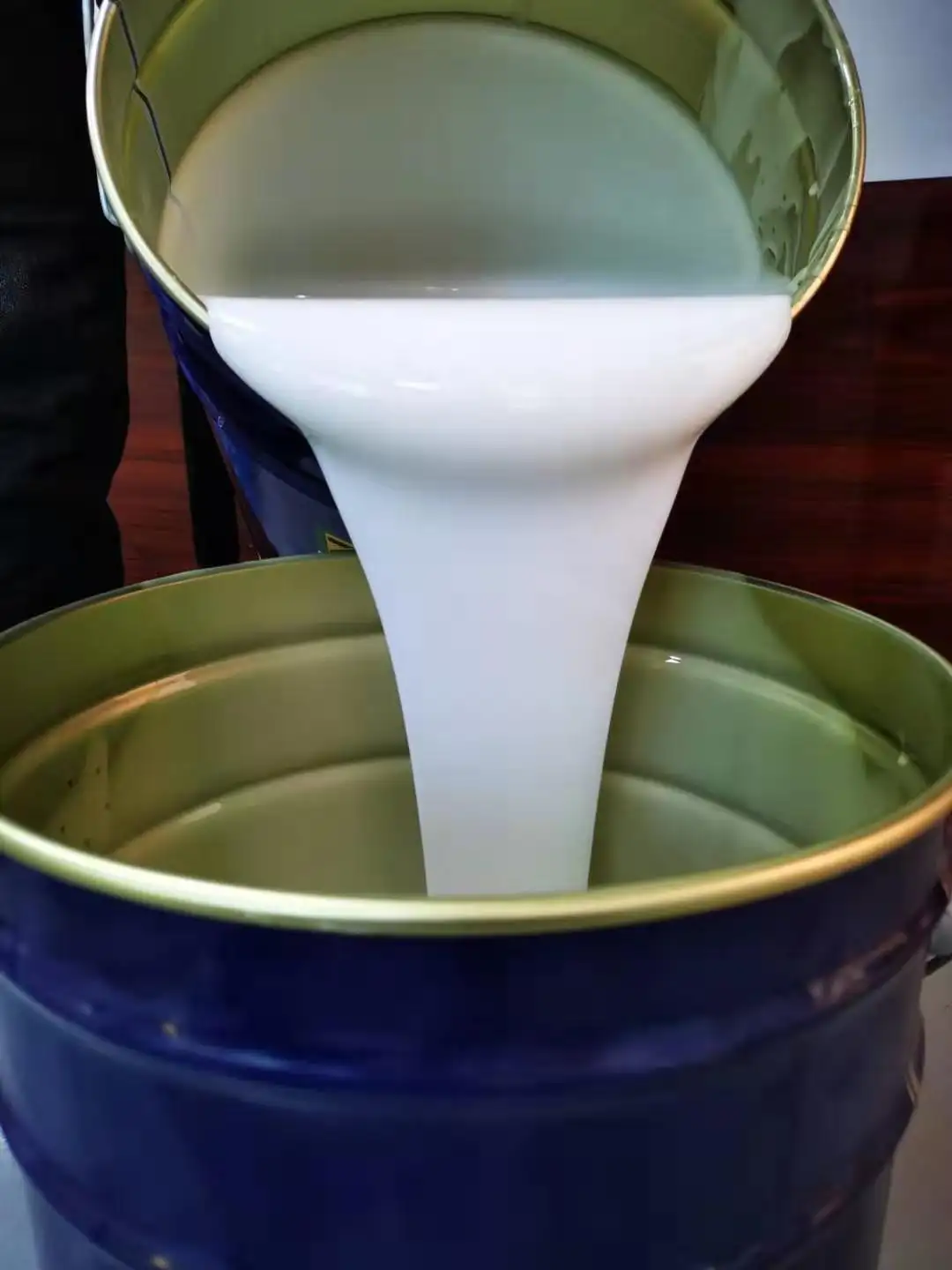 如何避免液體硅膠出現中毒現象？